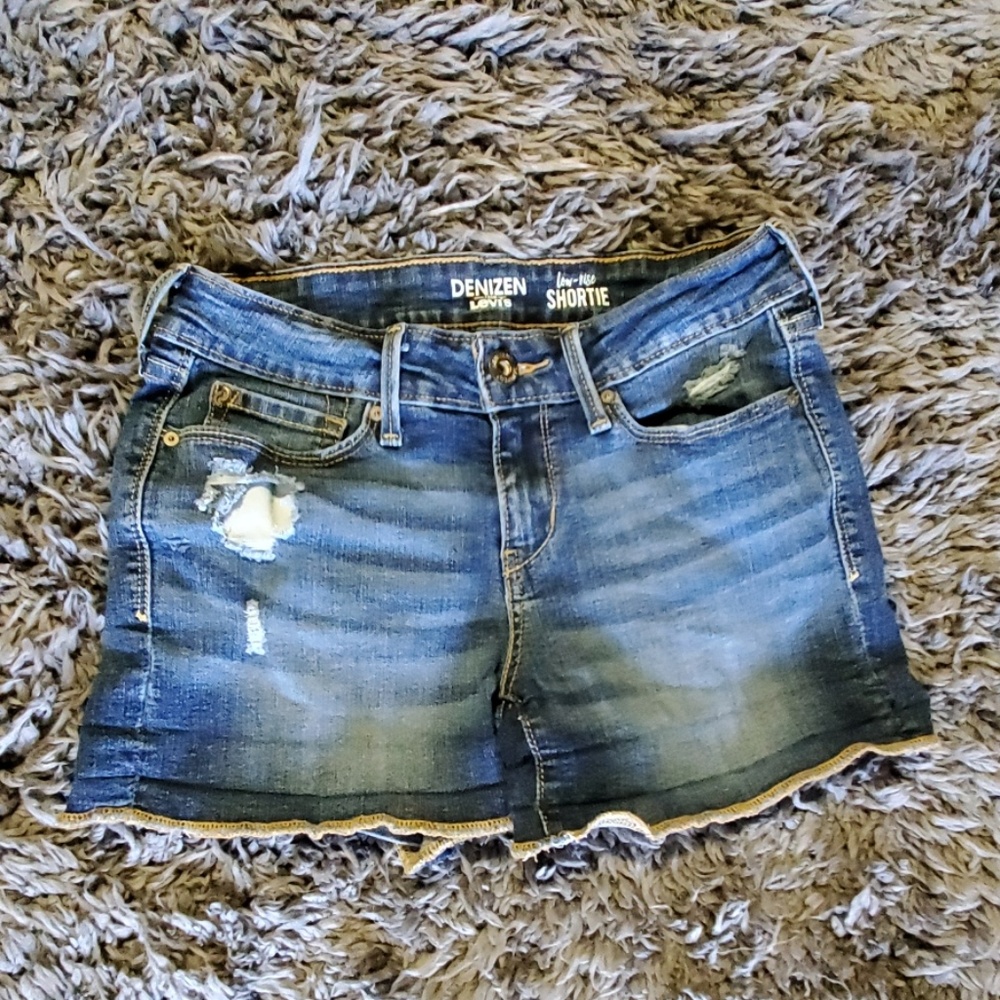 Levi shorts